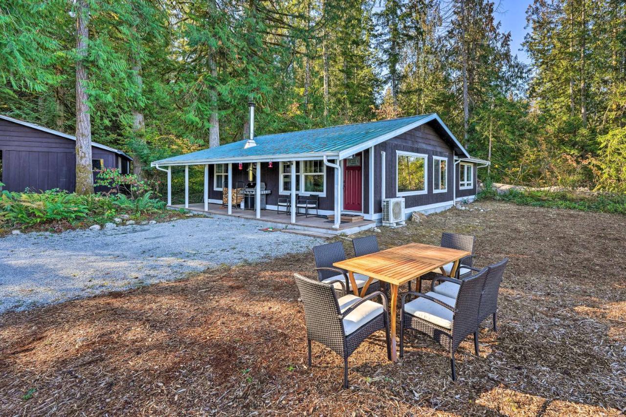 Dreamy Riverside Cabin With Fireplace And Grill Concrete المظهر الخارجي الصورة
